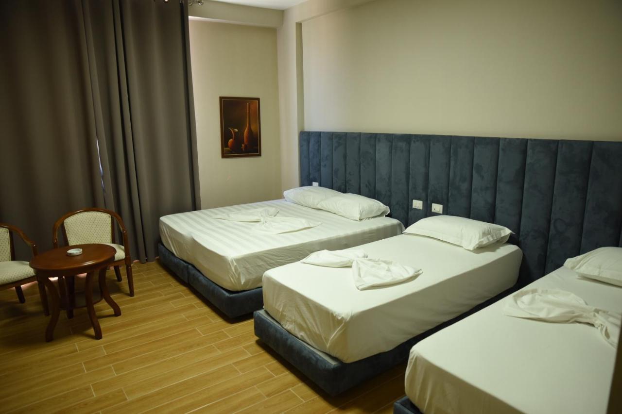 Fjortes Palace Hotell Frakull e Madhe